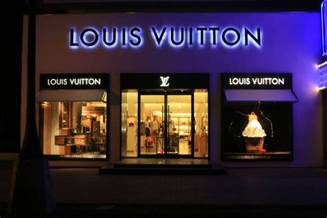 aruba louis vuitton|renaissance aruba mall.